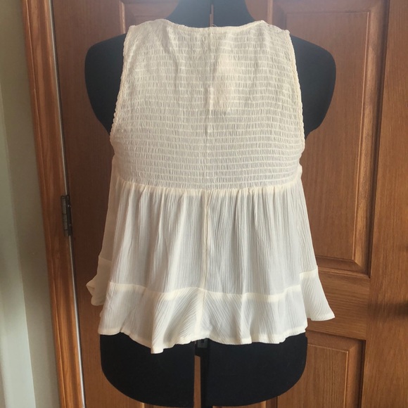 😍 NWT Spring/Summer Flowy Top - Picture 2 of 6